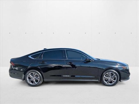 Used 2023 Honda Accord EX image 4