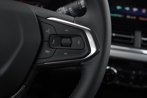 New 2025 Chevrolet Trax LT w/ Driver Confidence Package image 16