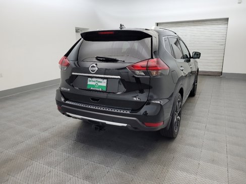 Used 2019 Nissan Rogue SL w/ Premium Package image 7