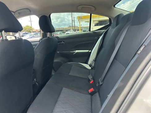 Used 2023 Nissan Versa SV image 15