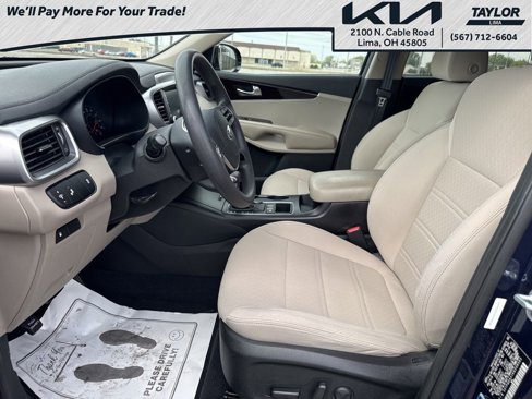 Used 2019 Kia Sorento LX image 9