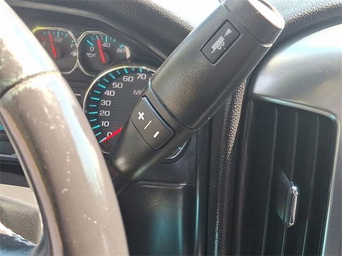 Used 2015 Chevrolet Silverado 2500 LT w/ LT Convenience Package image 17