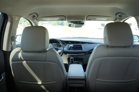 Used 2022 Cadillac XT4 Premium Luxury w/ Safety Alert Package image 24