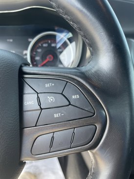 Used 2023 Dodge Charger SXT image 15