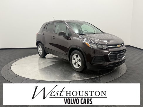 Used 2020 Chevrolet Trax LS w/ Tint and Cruise Package image 1