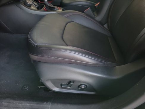 Used 2021 Jeep Compass Trailhawk image 5