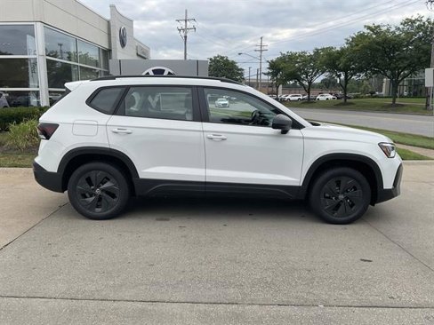 New 2025 Volkswagen Taos S image 4