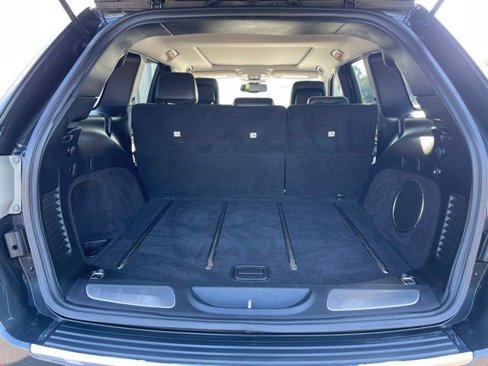 Used 2011 Jeep Grand Cherokee Limited image 23