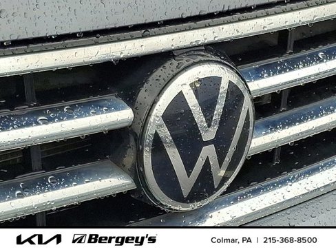 Used 2022 Volkswagen Tiguan SE image 5