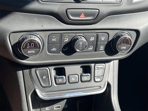 Certified 2018 GMC Terrain SLE w/ Driver Convenience Package image 20