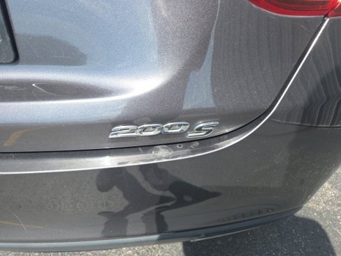 Used 2015 Chrysler 200 S image 11