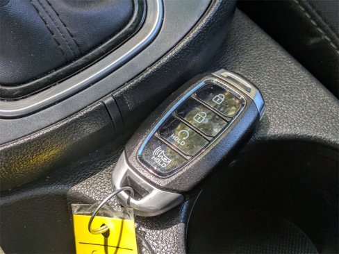 Used 2023 Hyundai Kona SEL image 28