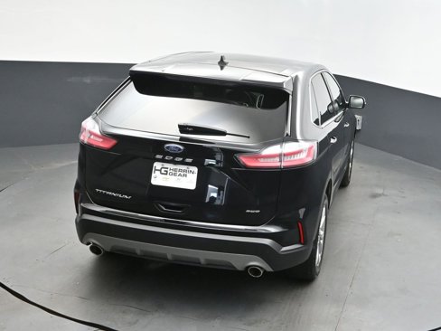 Used 2024 Ford Edge Titanium image 35