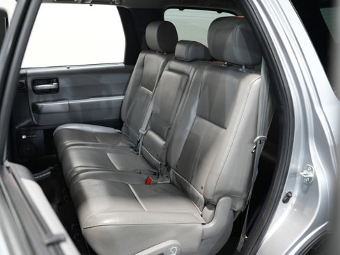Used 2015 Toyota Sequoia Limited image 37