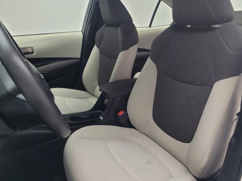 Used 2022 Toyota Corolla LE image 17