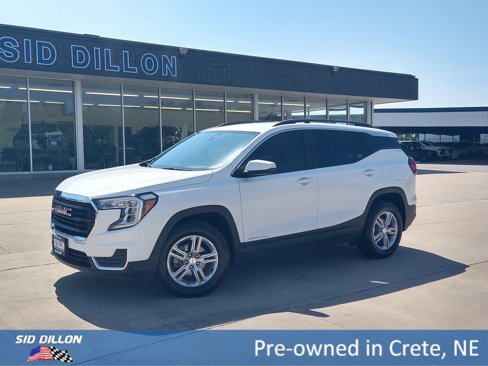 Used 2023 GMC Terrain SLE w/ Driver Convenience Package image 1