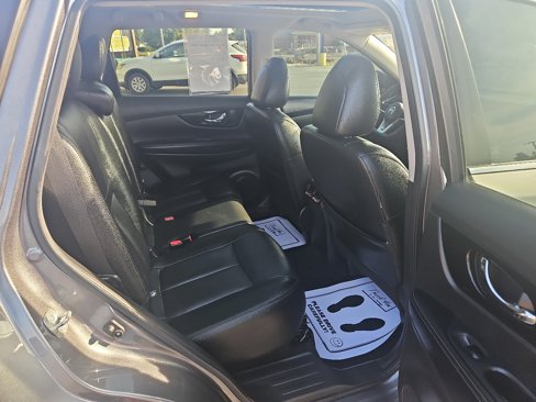 Used 2020 Nissan Rogue SL w/ Premium Package image 11