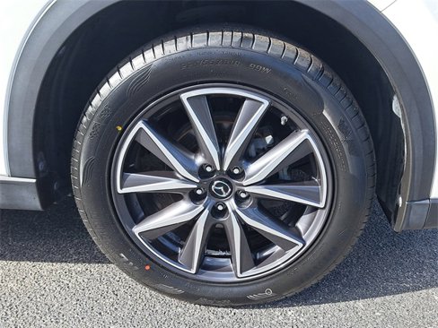 Used 2018 MAZDA CX-5 Touring w/ Preferred Equipment Package image 7