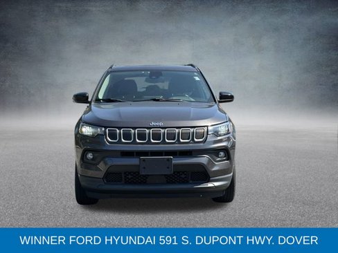 Used 2022 Jeep Compass Latitude w/ Sun and Sound Group image 3