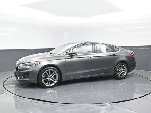 Used 2019 Ford Fusion SEL image 4