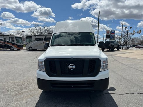 Used 2020 Nissan NV 2500 S image 7