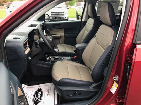 New 2025 Ford Maverick Lariat w/ 4K Tow Package image 13