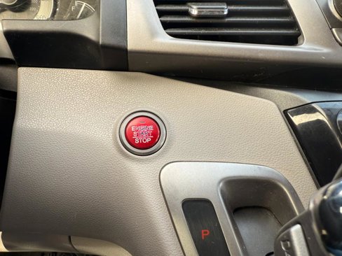 Used 2016 Honda Odyssey SE image 16