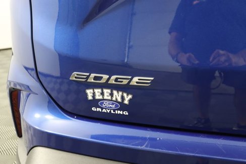 Used 2020 Ford Edge SEL w/ Cold Weather Package image 58