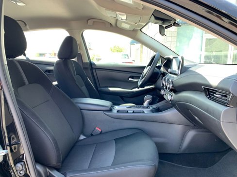 Used 2024 Nissan Sentra SV image 34