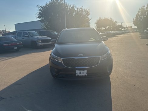 Used 2017 Kia Sedona LX w/ LX Essentials Premium Package image 9
