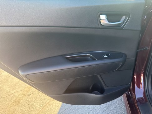 Used 2020 Kia Optima Premium image 19