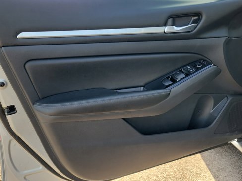Certified 2023 Nissan Altima 2.5 SV image 19