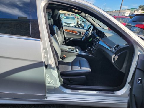 Used 2014 Mercedes-Benz C 250 Sedan image 12