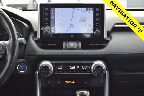 Used 2019 Toyota RAV4 XSE image 4