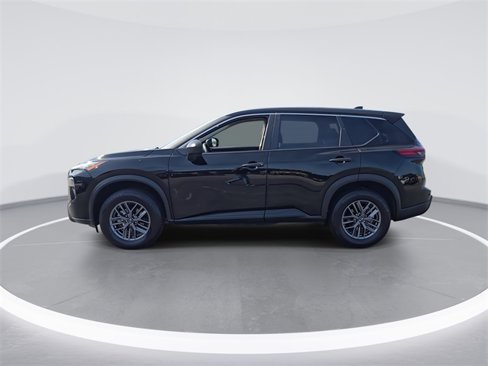 Used 2024 Nissan Rogue S image 5