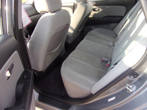 Used 2010 Hyundai Elantra GLS image 3
