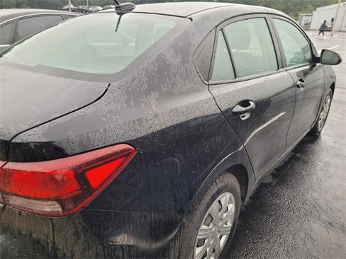 Used 2022 Kia Rio LX image 7