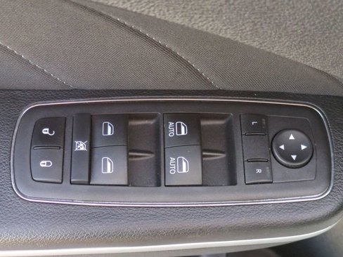 Used 2023 Dodge Charger SXT image 13