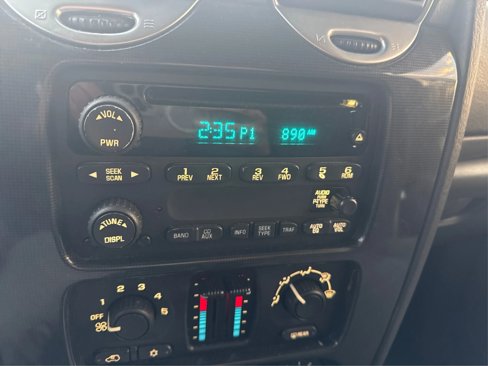 Used 2004 GMC Envoy SLE image 15