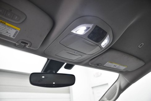 Used 2019 Chrysler Pacifica Touring-L image 18
