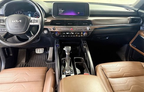 Used 2022 Kia Telluride SX w/ SX Prestige Package image 2