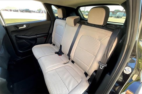 Used 2021 Ford Escape SE image 26