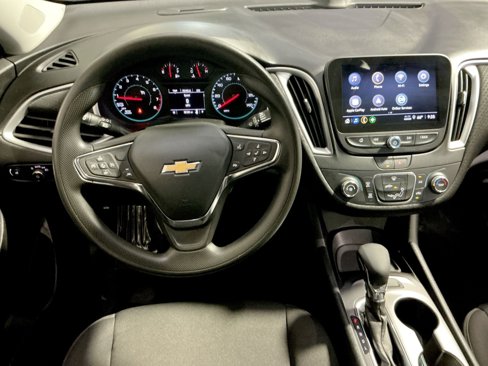 Used 2023 Chevrolet Malibu LS image 24
