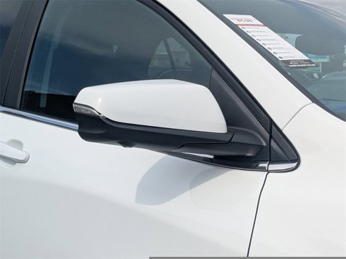 Used 2024 Chevrolet Equinox LT image 10