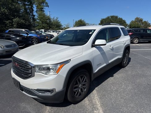 Used 2017 GMC Acadia SLT image 1