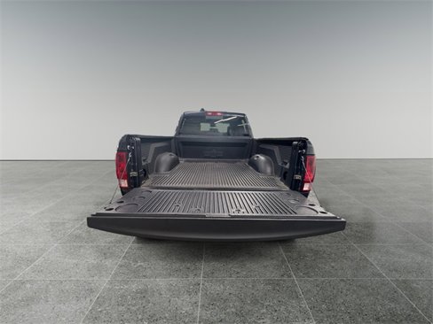 Used 2017 RAM 1500 Classic SLT image 12
