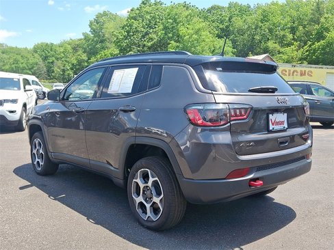 Used 2022 Jeep Compass Trailhawk image 4