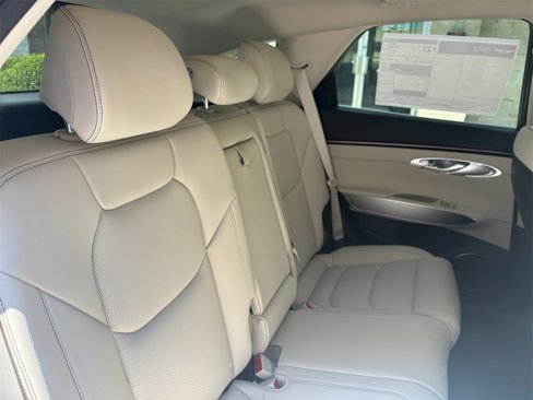 New 2026 Genesis GV70 2.5T Select image 13