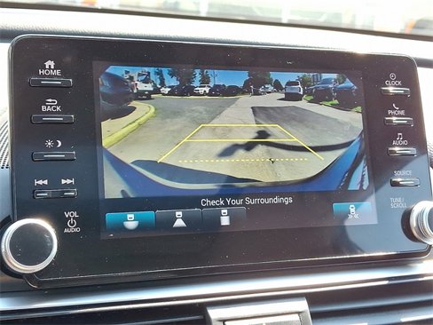 Used 2019 Honda Accord EX image 18