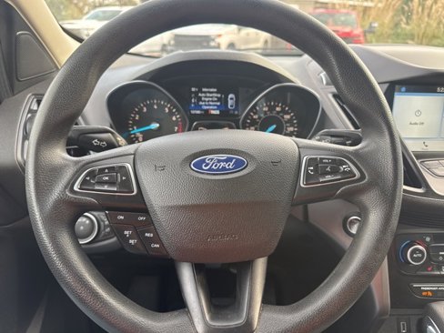 Used 2019 Ford Escape SE image 28